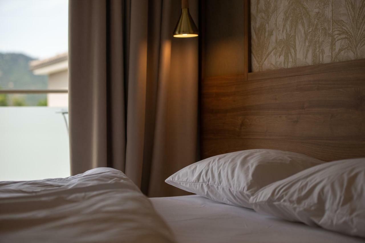 Astra Sarti Luxury Suites Eksteriør bilde